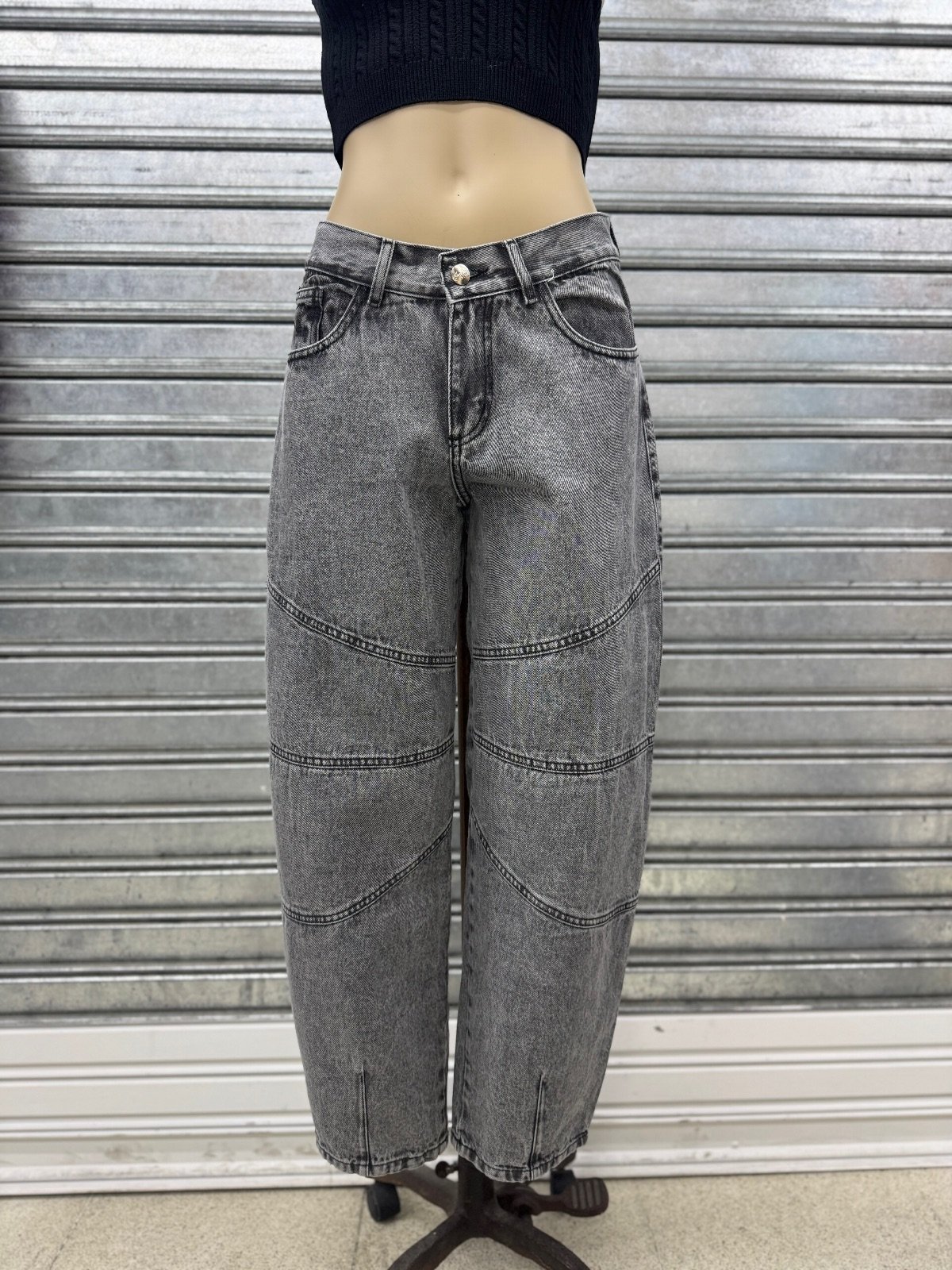 b6f83ffe-60c7-45b5-9ae0-52f2826f4133 ART. 087 - BAGGY GRIS - Imagen 1